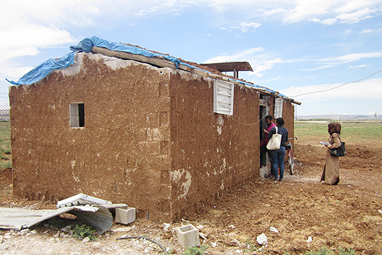 シリア人世帯の暮らす家屋